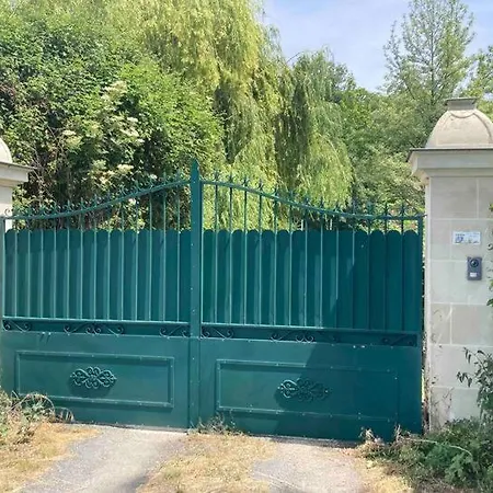 272 Le Valon Homestay